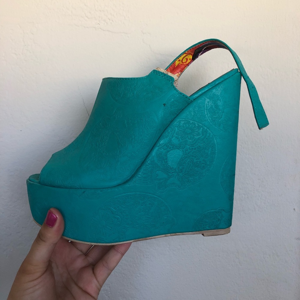 Platform heels
